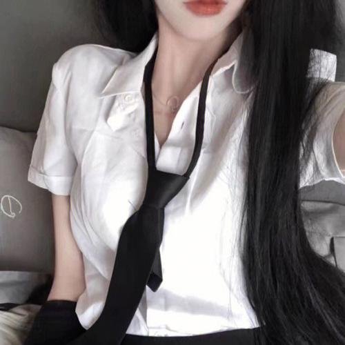 阿特拉斯耸耸肩
